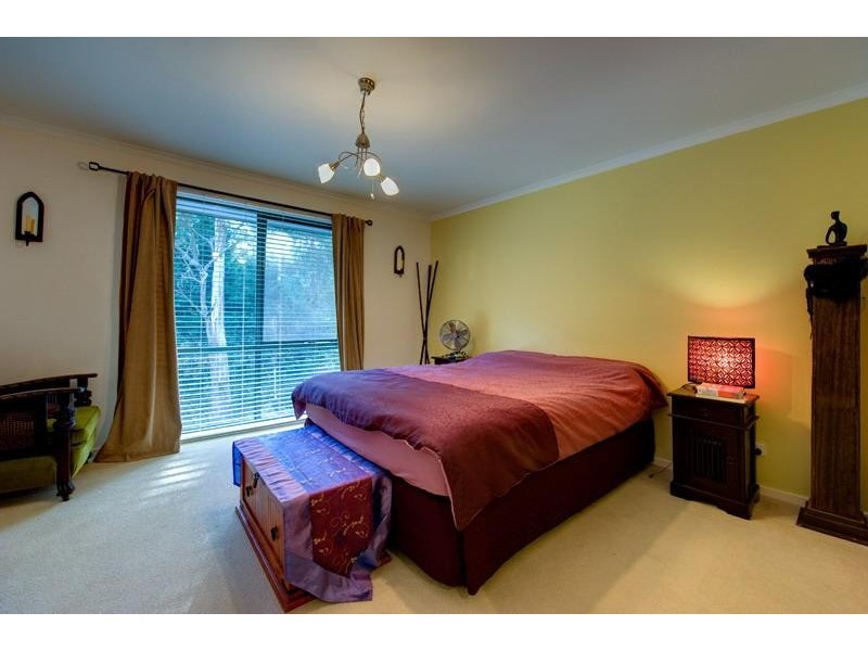 6 Hardy Street, Selby VIC 3159