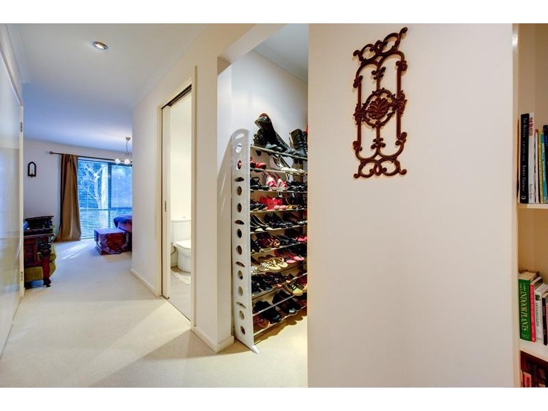 6 Hardy Street, Selby VIC 3159