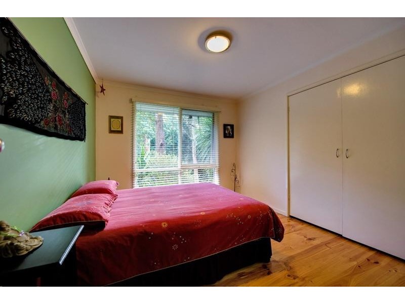 6 Hardy Street, Selby VIC 3159