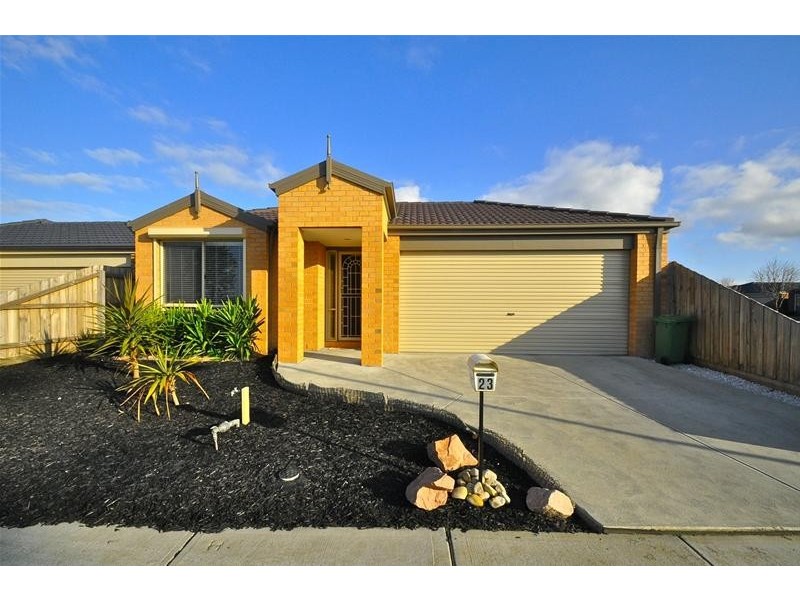 23 Hector Drive, Cranbourne VIC 3977