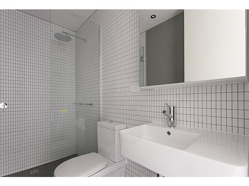 17 Ellesmere  Road, Prahran VIC 3181