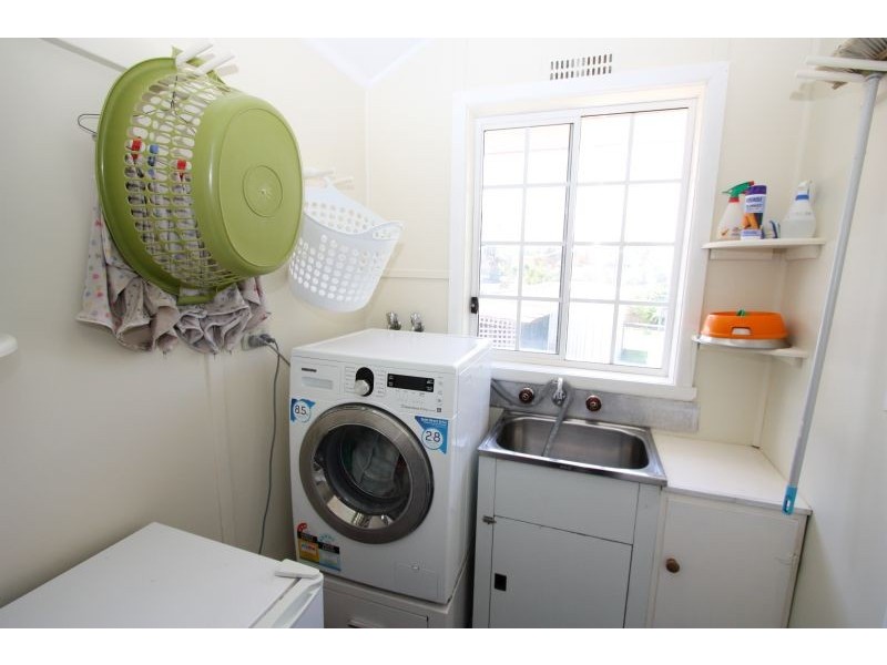 11 Widdop Crescent, Hampton East VIC 3188