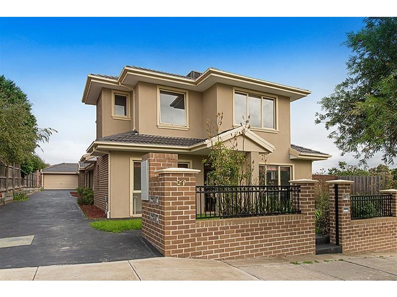 1/40 Russell Crescent, Doncaster East VIC 3109
