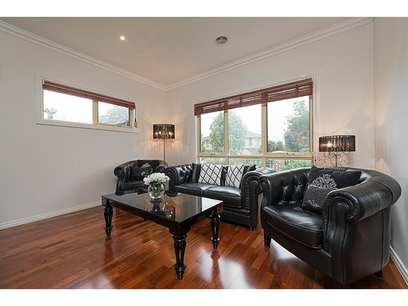 1/40 Russell Crescent, Doncaster East VIC 3109