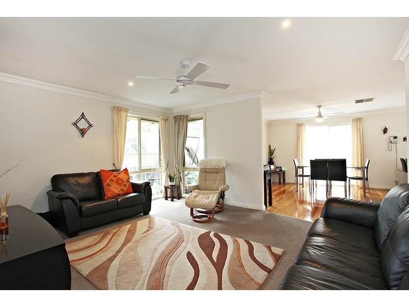 4 Dunoon Street, Mooroolbark VIC 3138