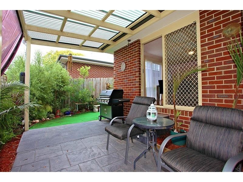 4 Dunoon Street, Mooroolbark VIC 3138