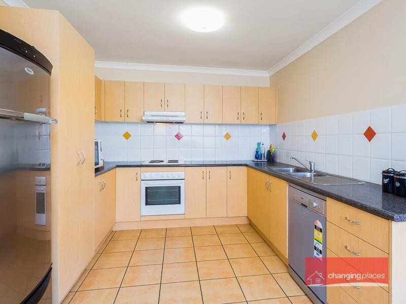 16 Stockwellia Street, Meadowbrook QLD 4131