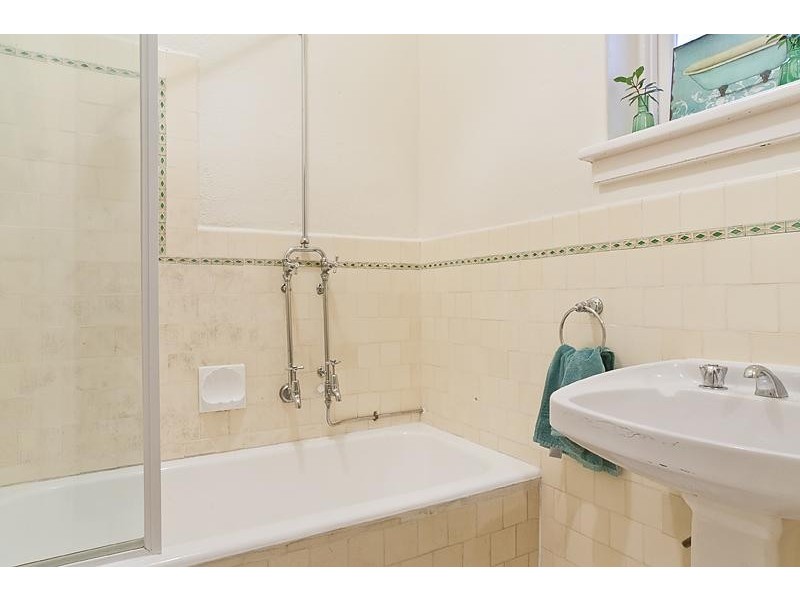 1/33 Greeves Street, St Kilda VIC 3182