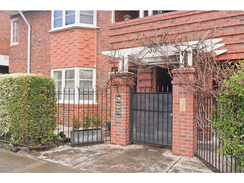 1/33 Greeves Street, St Kilda VIC 3182