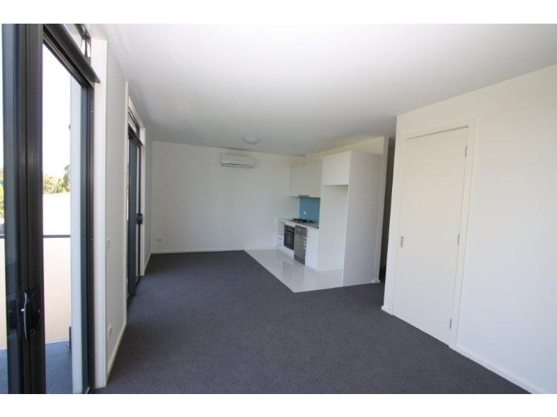 29/1650 Dandenong Road, Oakleigh VIC 3166