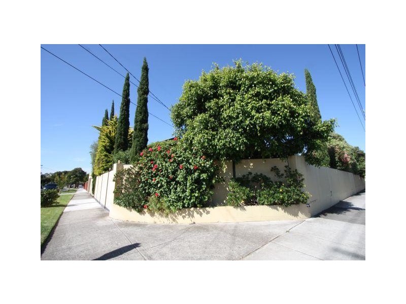 2a Dulcie Grove, Bentleigh VIC 3204