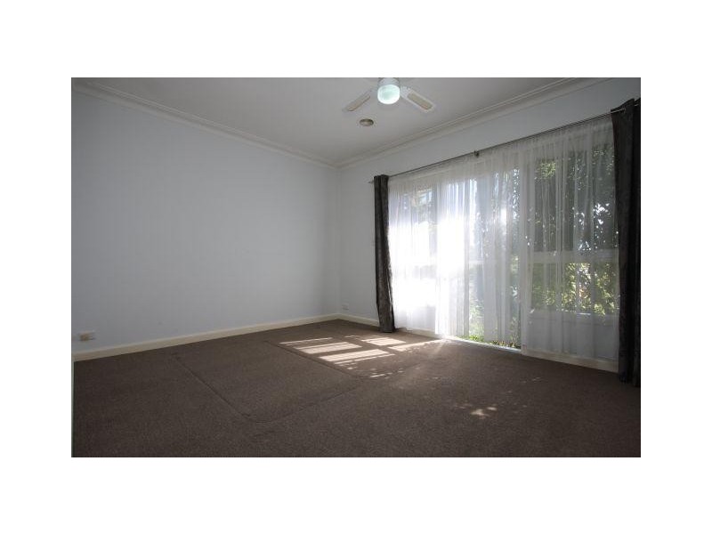 2a Dulcie Grove, Bentleigh VIC 3204