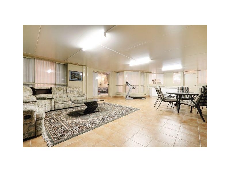 15 Ganaway Drive, Berwick VIC 3806