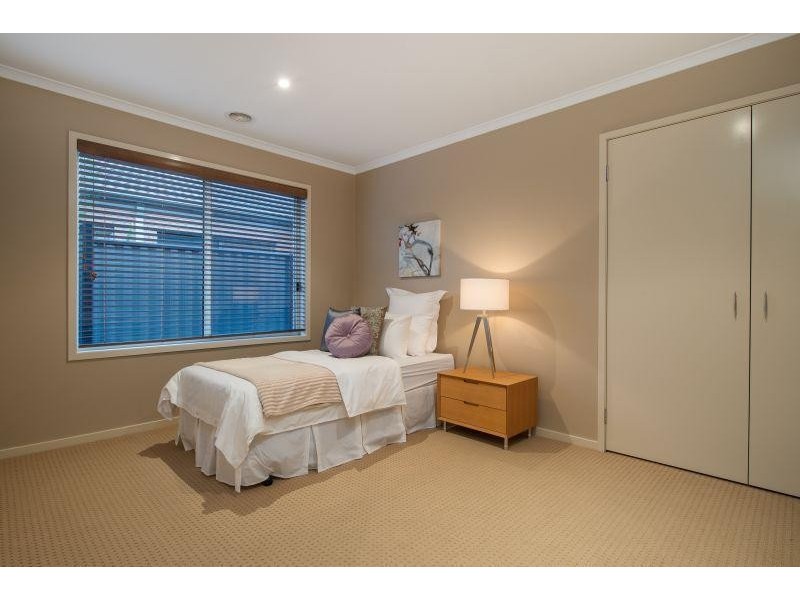 4 Huron Parkway, Pakenham VIC 3810