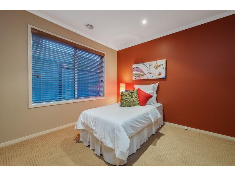 4 Huron Parkway, Pakenham VIC 3810