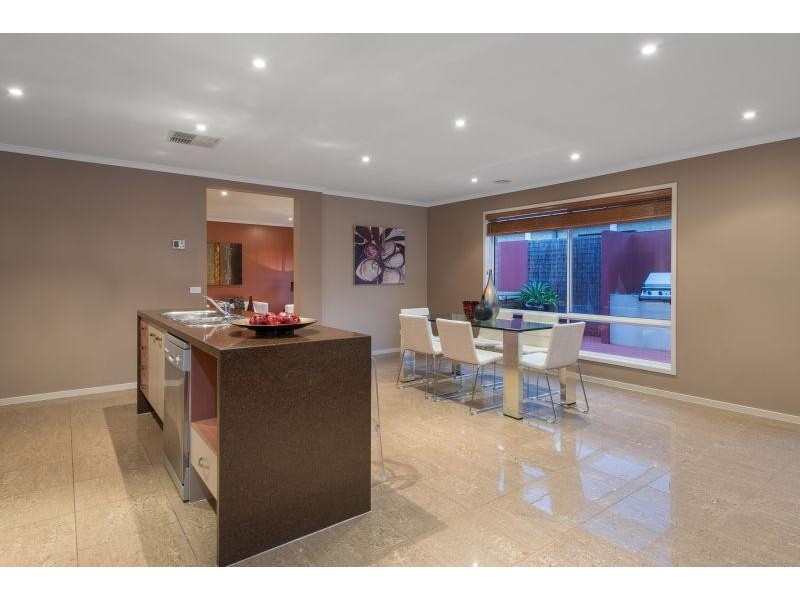 4 Huron Parkway, Pakenham VIC 3810