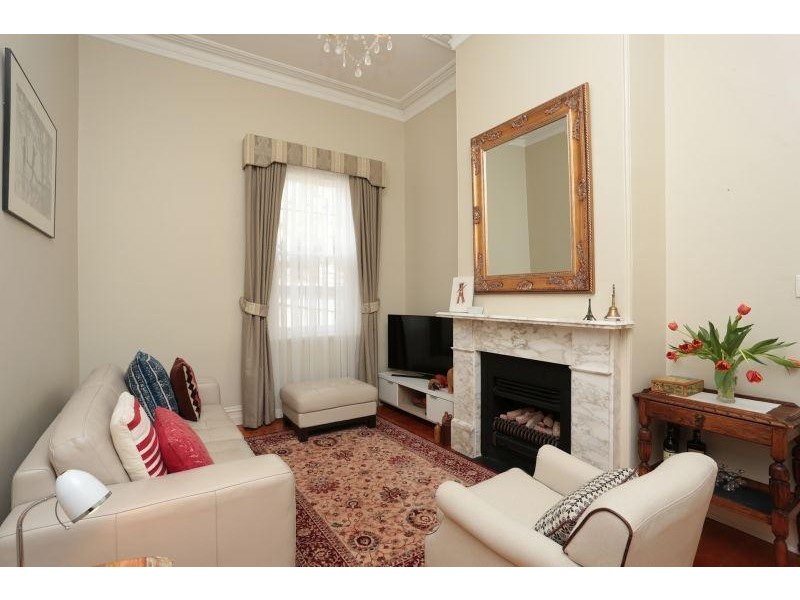 2 Lee Street, Flemington VIC 3031