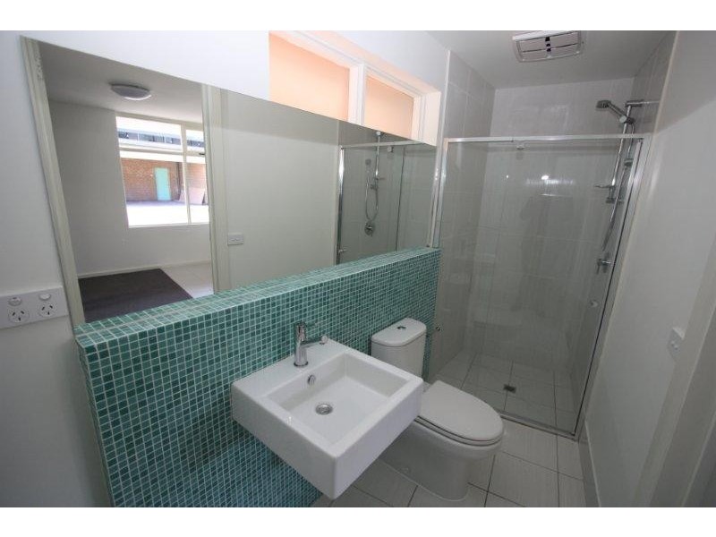 8/1650 Dandenong Road, Oakleigh VIC 3166