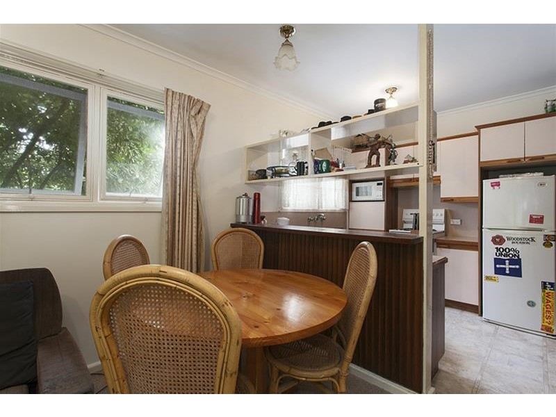 2/28 Moralla Avenue, Croydon VIC 3136