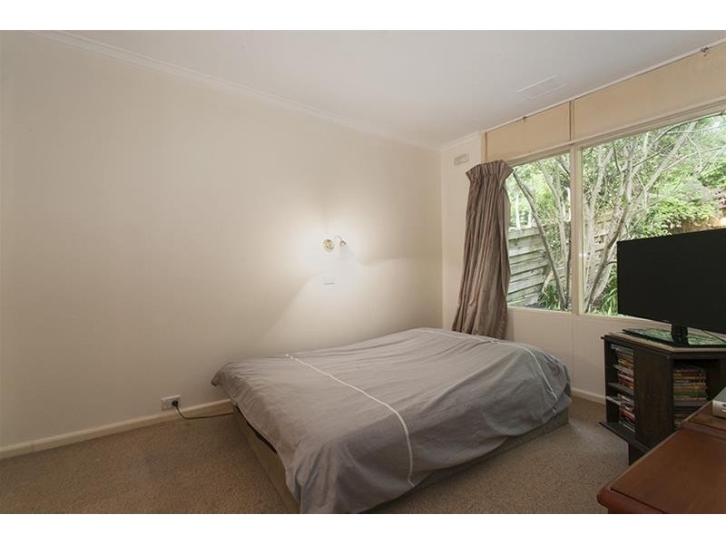 2/28 Moralla Avenue, Croydon VIC 3136