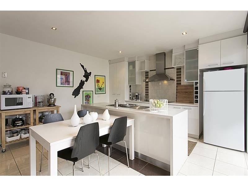 2/27 Cash Grove, Mount Waverley VIC 3149