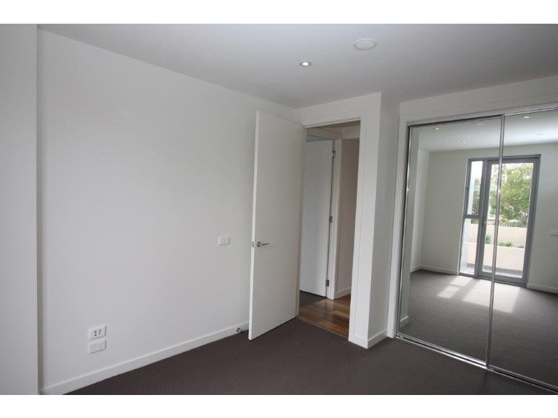 11/1 Mackie Road, Bentleigh East VIC 3165