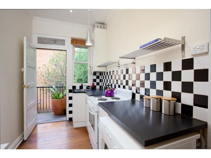 8/33 Greeves Street, St Kilda VIC 3182