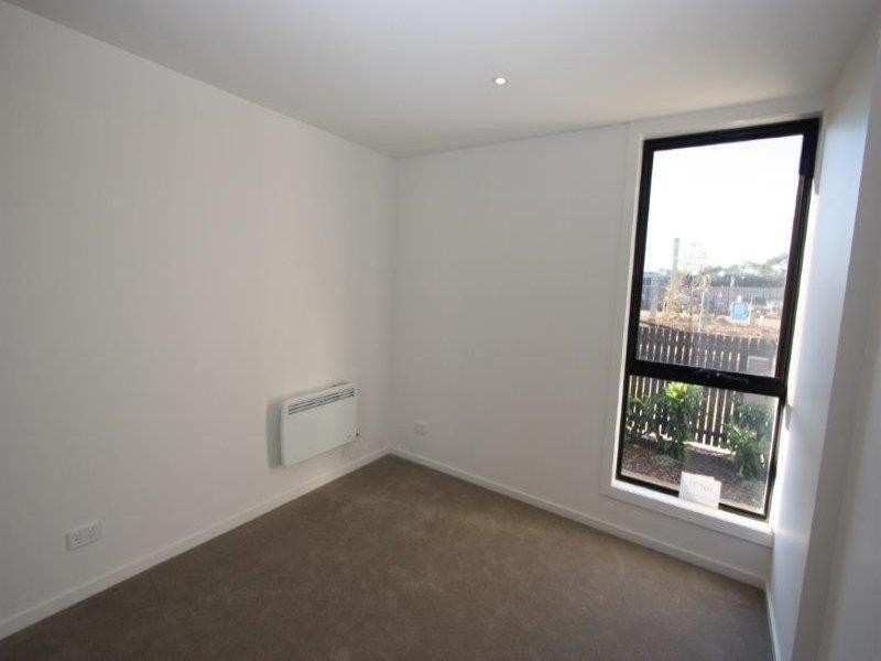 70 Central Park Walk, Cheltenham VIC 3192