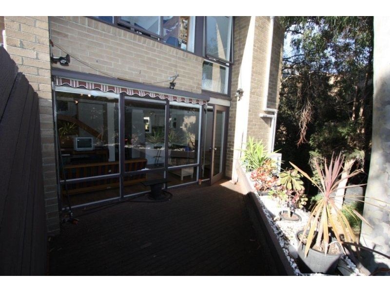 18A Napier Street, South Melbourne VIC 3205