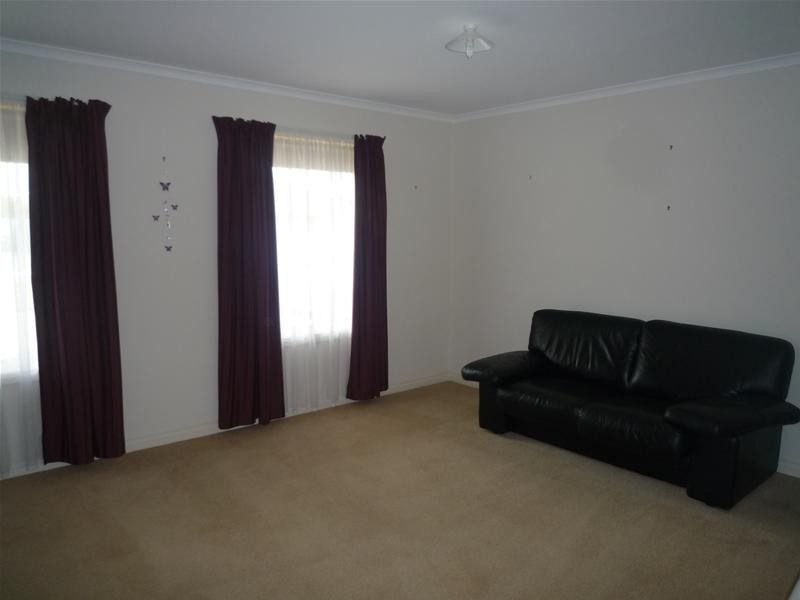 34 Strathmont Drive, Strathalbyn SA 5255