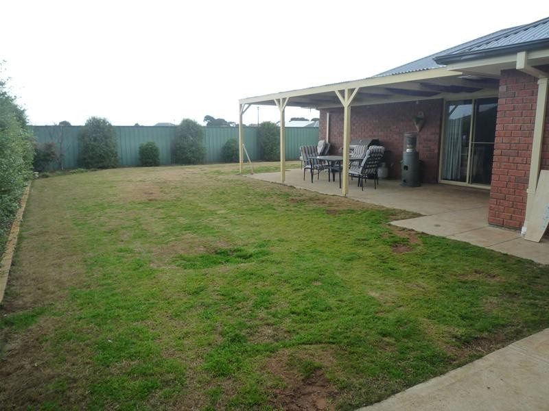 34 Strathmont Drive, Strathalbyn SA 5255