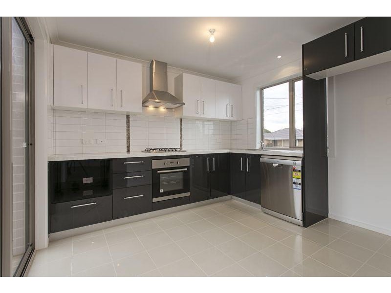 4 & 5/139 Buckley Street, Noble Park VIC 3174