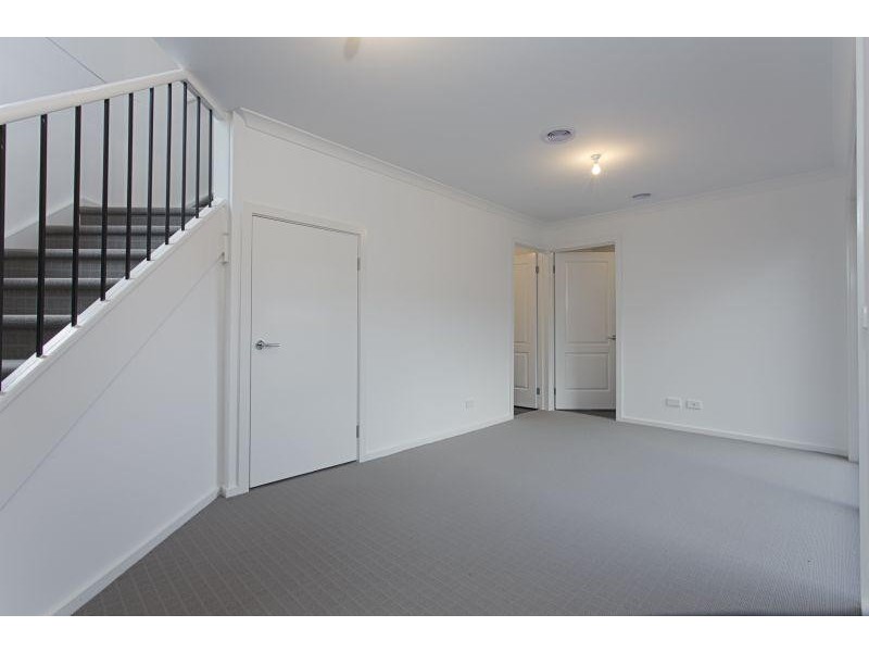 4 & 5/139 Buckley Street, Noble Park VIC 3174