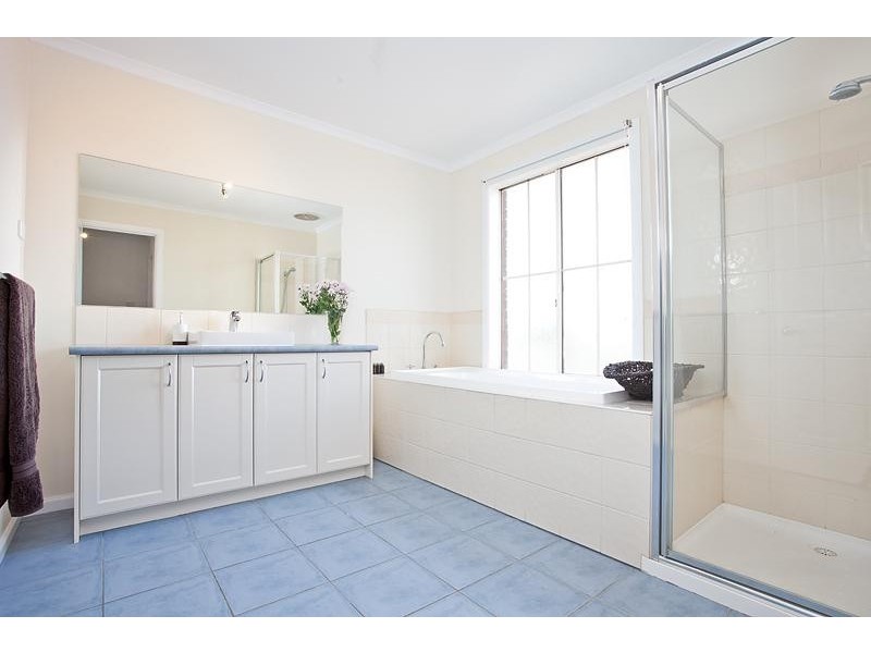 7 Macdougal Street, Kurunjang VIC 3337