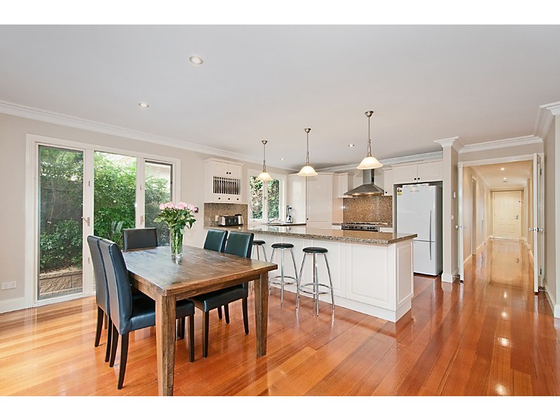 2 Meryl Street, Doncaster East VIC 3109