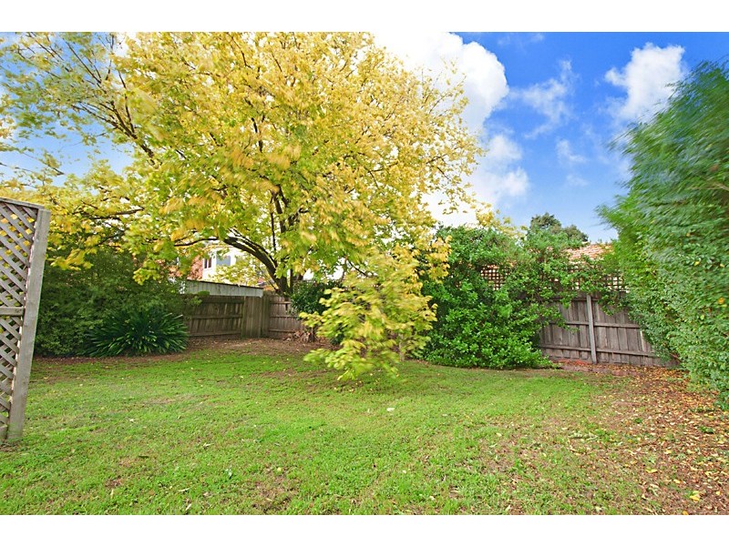 2 Meryl Street, Doncaster East VIC 3109