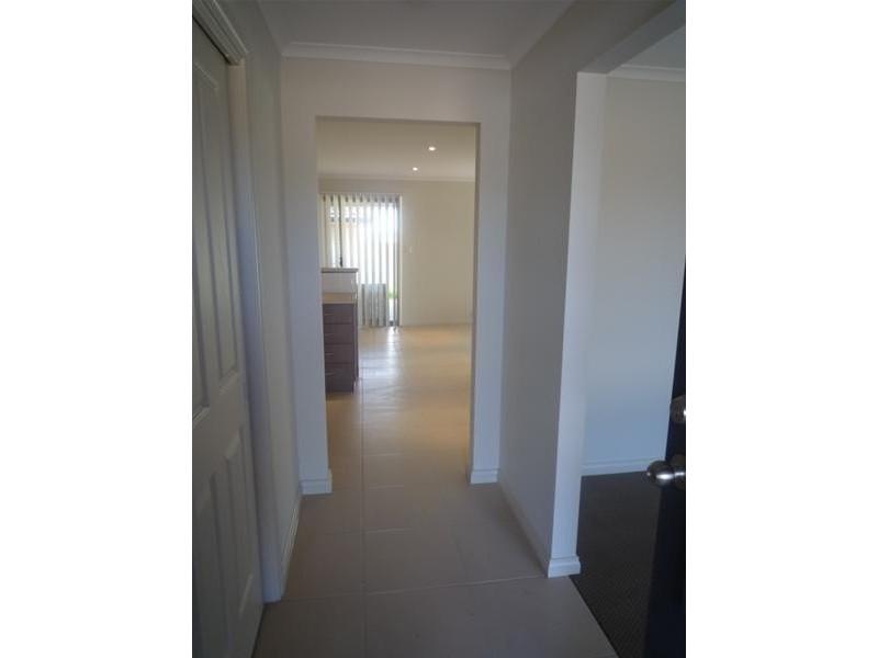 18 Grassmere Drive, Murray Bridge SA 5253