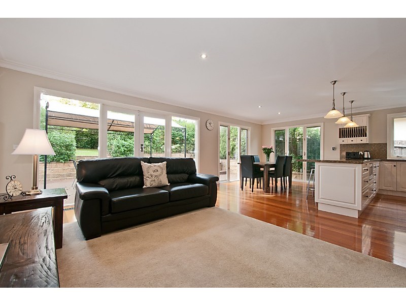 2 Meryl Street, Doncaster East VIC 3109