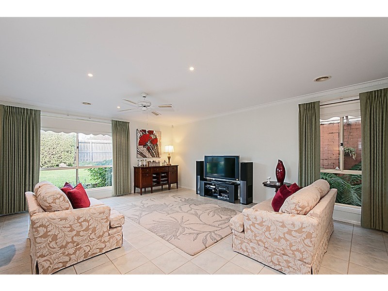 12 Dougherty Court, Mulgrave VIC 3170
