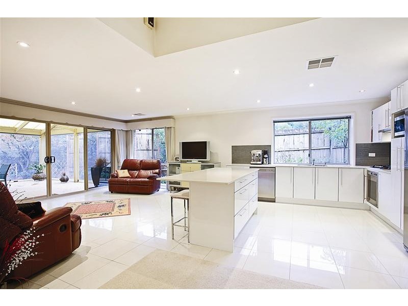 2 Huron Close, Rowville VIC 3178