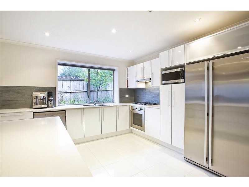 2 Huron Close, Rowville VIC 3178