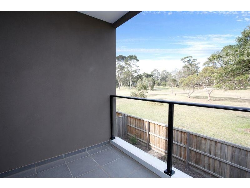 47 Willow Glen Boulevard, Cranbourne VIC 3977