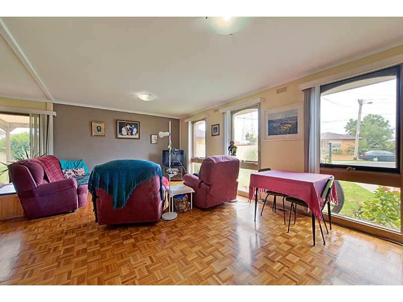 6 The Mews, Sunshine West VIC 3020