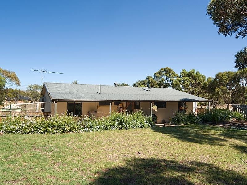 100 Blacker Road, Willyaroo SA 5255