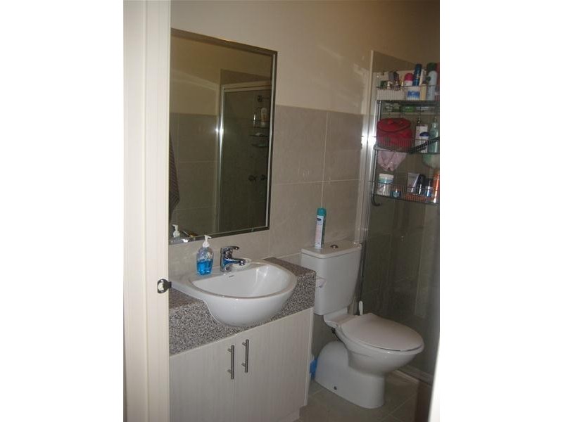 8 Shell Lane, Point Cook VIC 3030