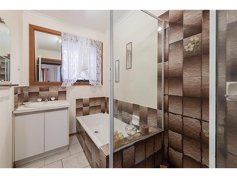 3 Concord Place, Ferntree Gully VIC 3156