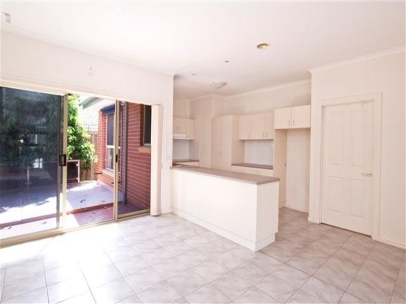 2/409 Waterdale Road, Heidelberg West VIC 3081