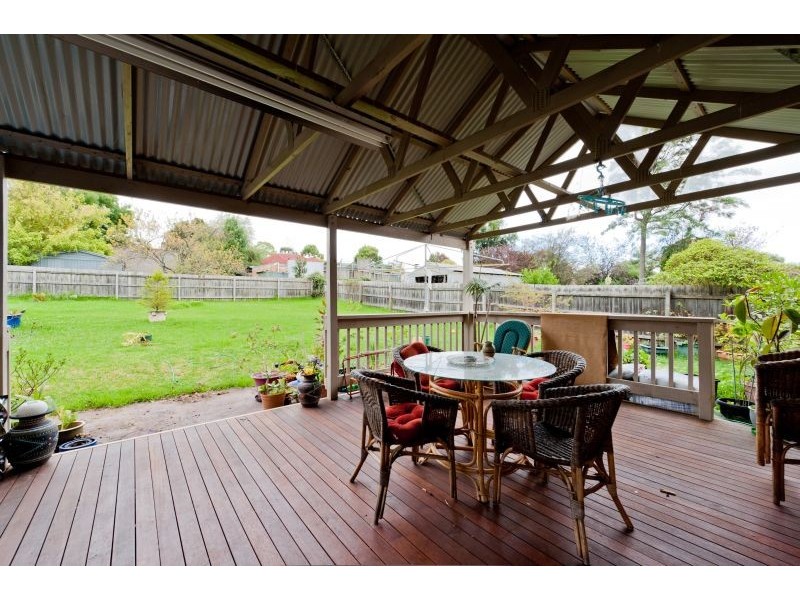 6 Virginia Way, Ferntree Gully VIC 3156