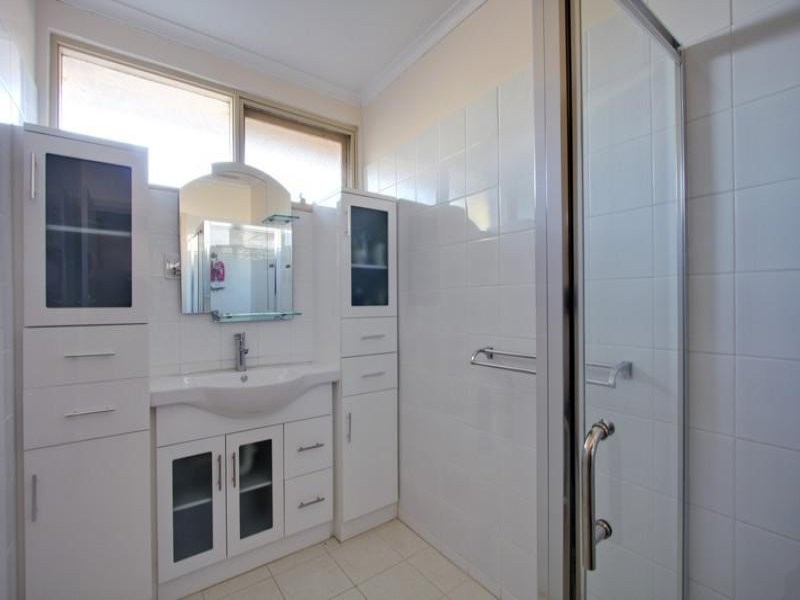 1/1A Simpsons Road, Box Hill VIC 3128