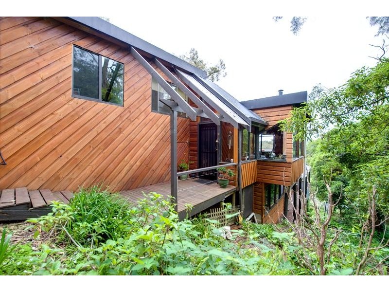 10 Barclay Avenue, Upper Ferntree Gully VIC 3156